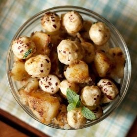 aloo makhana recipe