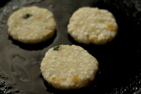 frying sabudana tikki in batches