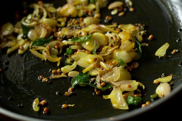 making cabbage poriyal recipe
