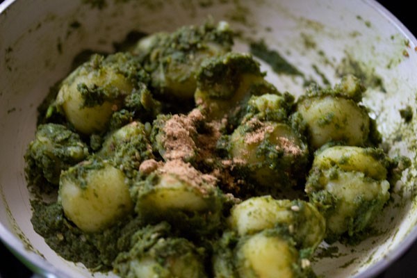 hacer chutney wale aloo