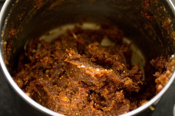 figs paste for dry fruits barfi recipe.