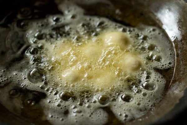 frying dry gulab jamuns