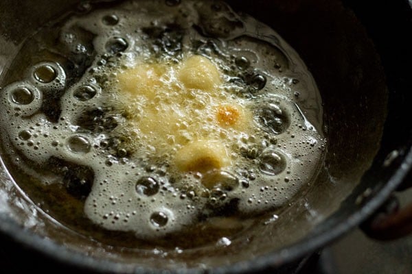 frying dry gulab jamuns