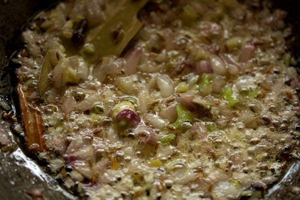 sauteing ginger garlic