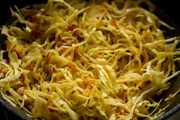 mix cabbage with rest of masala