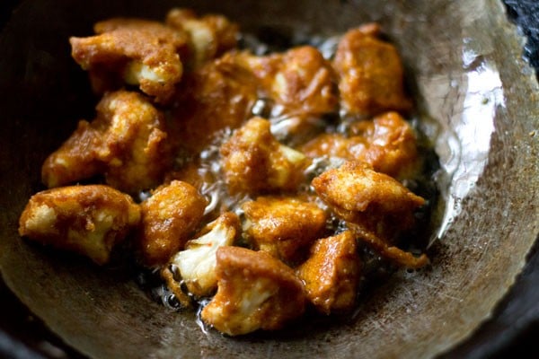 crispy cauliflower in hot oil