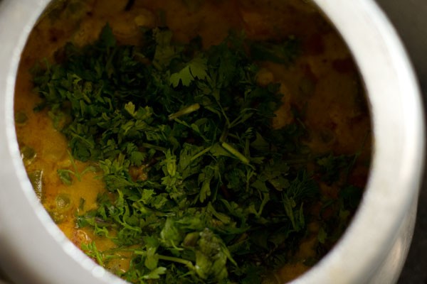 chopped coriander leaves added to veg kurma