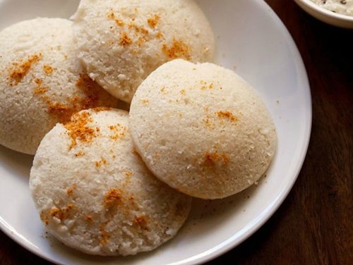 idli dosa batter in a mixie