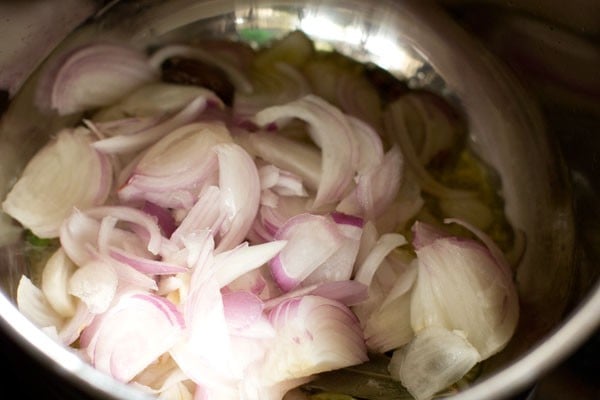 onions for vegetable tahiri recipe
