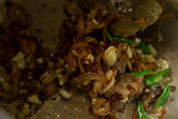 sauteing ginger garlic paste