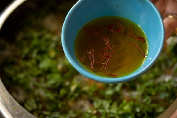 adding saffron water