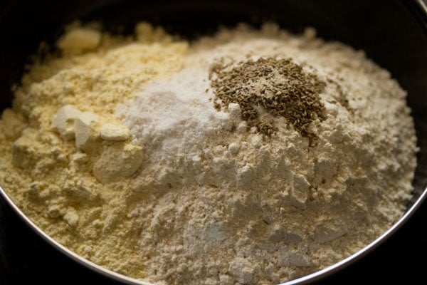 flour and besan in a bowl