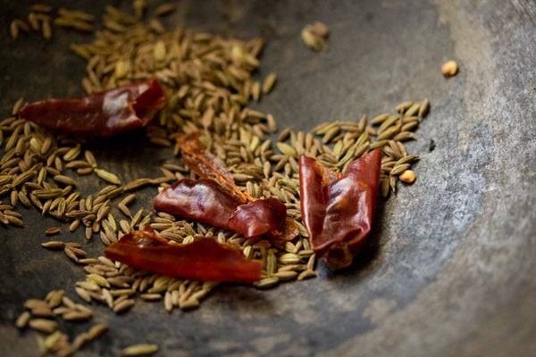 roasting cumin seeds and fennel and red chili