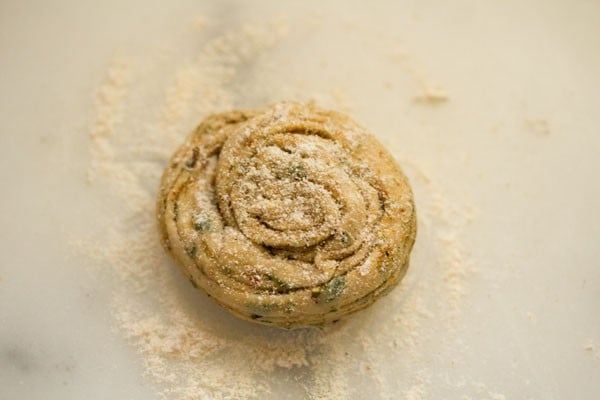 pleated ball dusted with flour