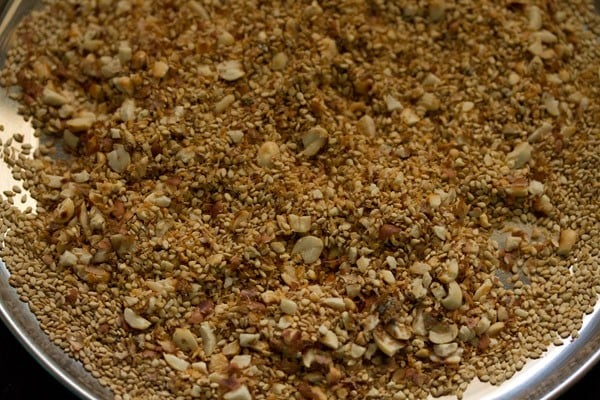 ingredients mixed well with the roasted sesame seeds. 