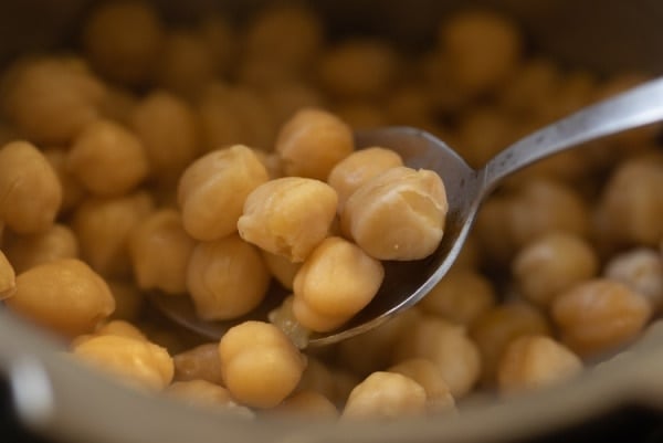cooked chickpeas in pressure cooker