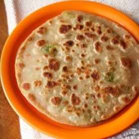 peas paratha recipe, matar paratha recipe