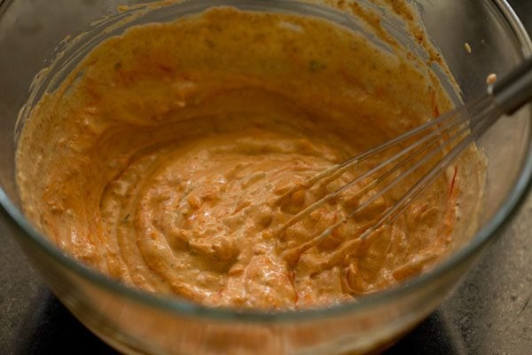 natural color mixed well in the hung curd marinade. 