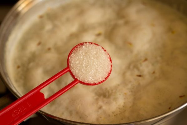 sugar added to lauki kheer