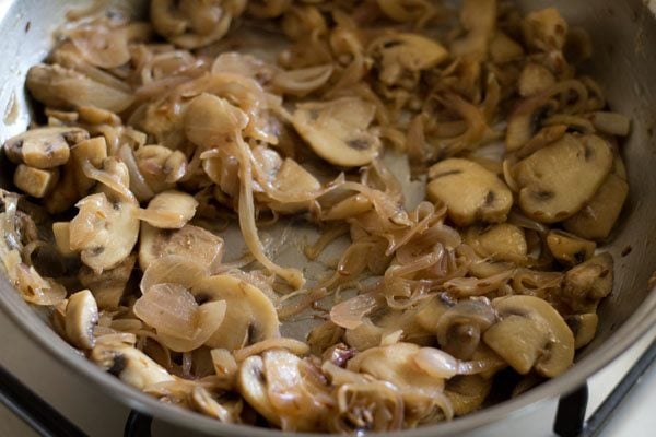 cooking mushrooms