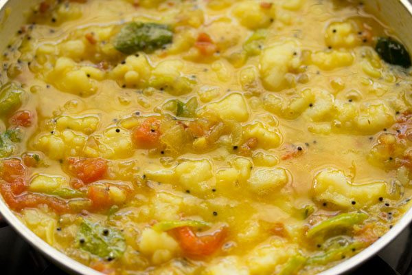 crumbled potatoes mixed well with the curry. 