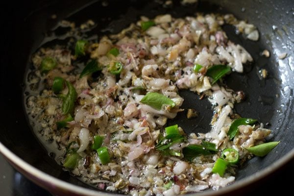 sauteing ginger garlic