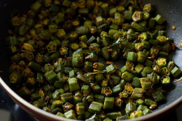 making bhindi rice recipe