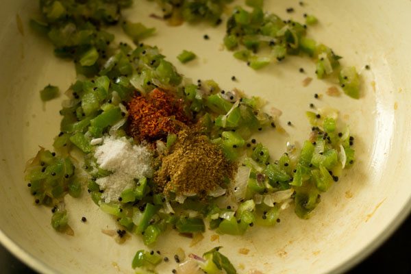 making capsicum raita recipe