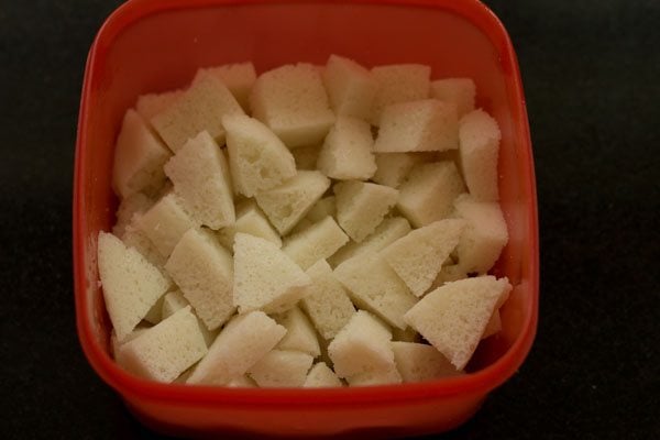 chopped idli in a bowl