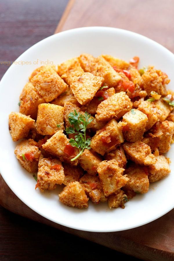 masala idli served on a white plate