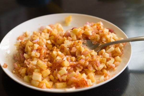resting the mango mixture,