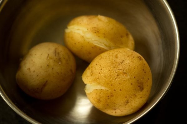 boiled potatoes for making stuffing for baked samosa. 