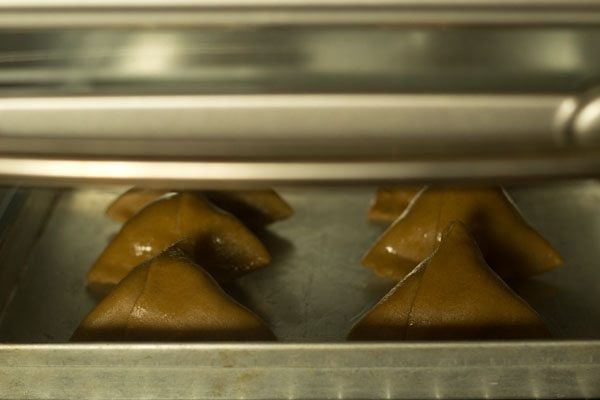 baking samosas in oven. 