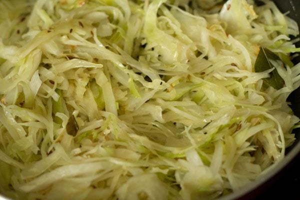 making cabbage bhaji