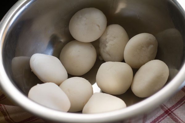dough divided into smooth balls. 