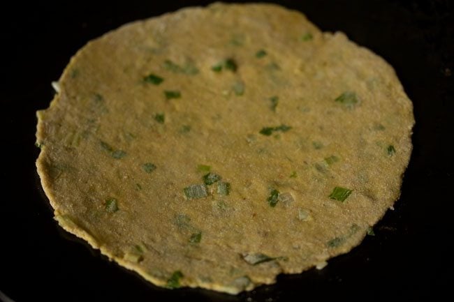 making spring onion paratha recipe