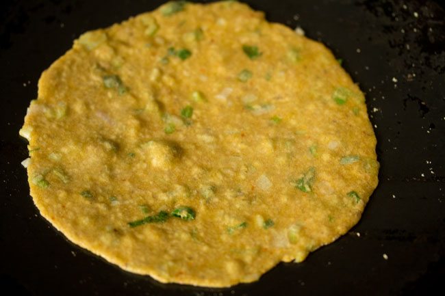 preparing spring onion paratha recipe