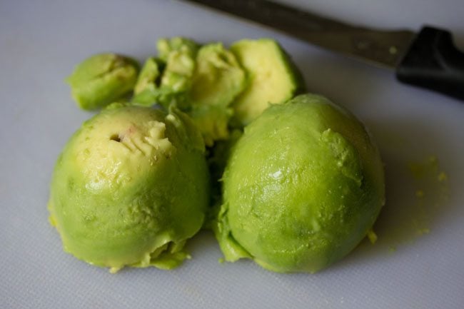 avocado pulp on a chopping board