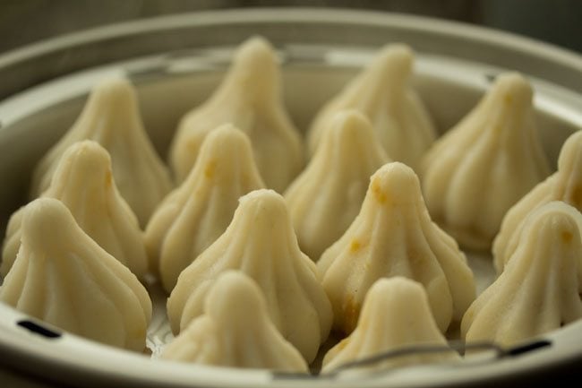 Dulce Kozhukattai | Chana Dal Modak » Recetas de verduras de Dassana 78 modaks al vapor.