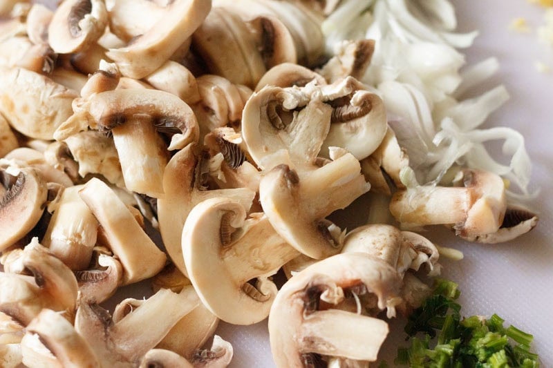 Chinese Soup Recipe (Light & Flavorful Broth) – Dassana's Veg Recipes
