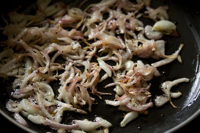 onions for mushroom pepper fry recipe