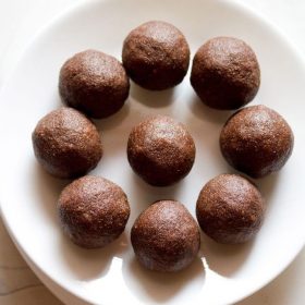 ragi ladoo recipe, nachni ladoo recipe