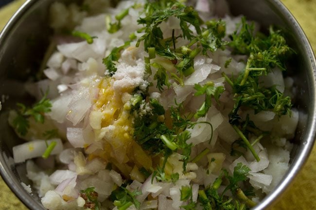 making aloo chokha recipe