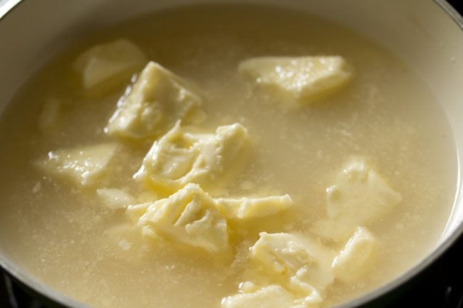 butter melting in pan