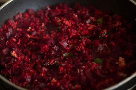 Beetroot Sabzi | Dry Beetroot Curry | Beetroot Bhaji - Dassana’s Veg ...