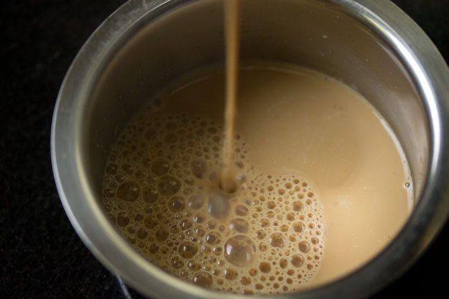 coffee being poured into the davara