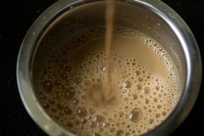 coffee being poured into the davara