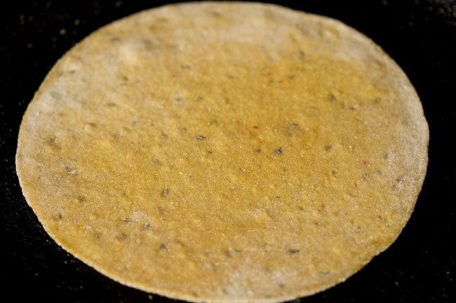 frying paratha on tawa