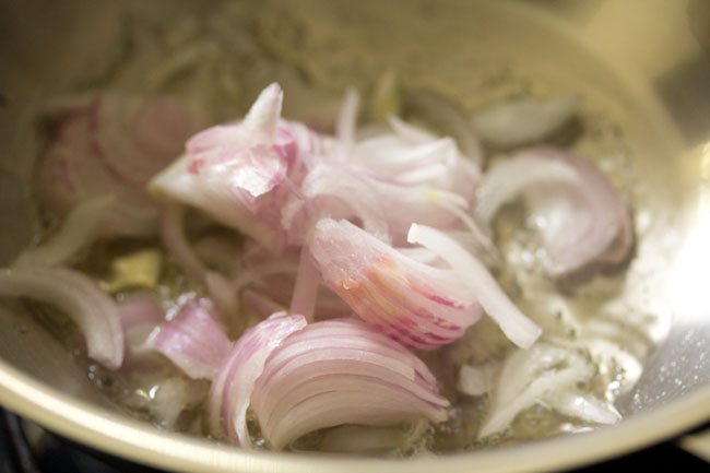 onions for mushroom puffs recipe