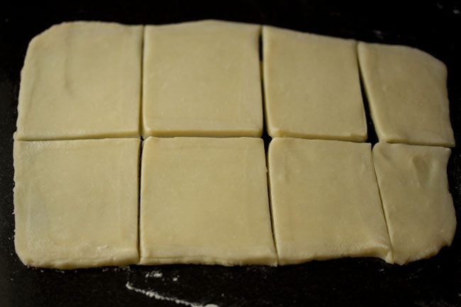 preparing mushroom puff dough sheet